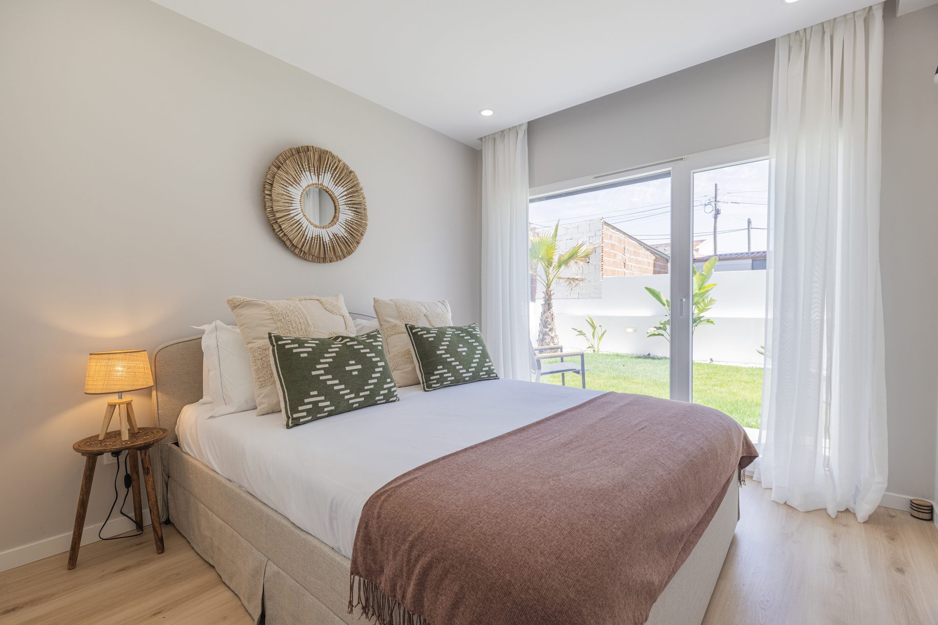 Bedroom with garden view